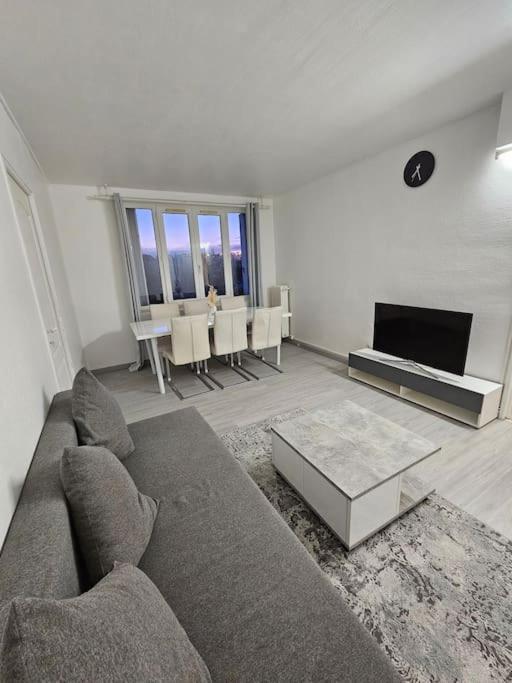 Bel Appartement A Choisy-Le-Roi Esterno foto